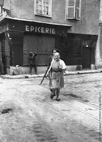 合作女孩 worldwartwo.filminspector.com