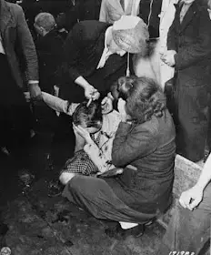 合作女孩 worldwartwo.filminspector.com