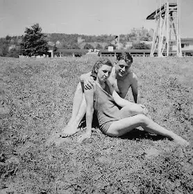 合作女孩 worldwartwo.filminspector.com